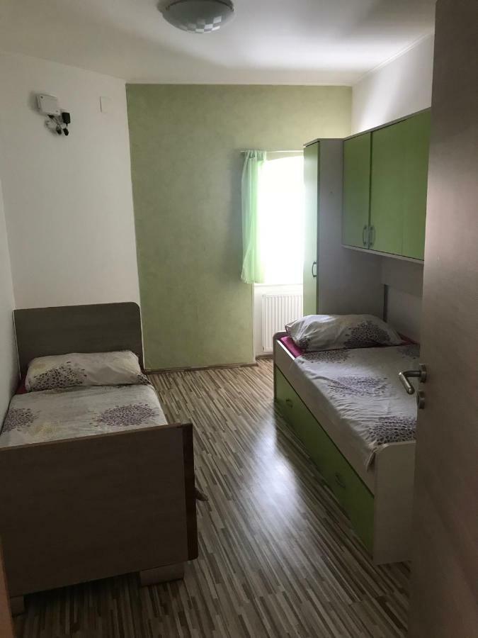 Holiday Home Ruzica ノヴィ・ヴィノドロスキー エクステリア 写真